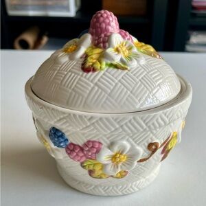 Vintage Ceramic Candy Dish w/Lid 'Berries & Fruit Themed'